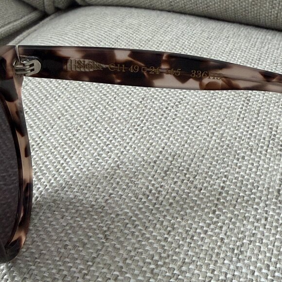 illesteva Sicilia Blush Tortoise Sunglasses EUC main image 3